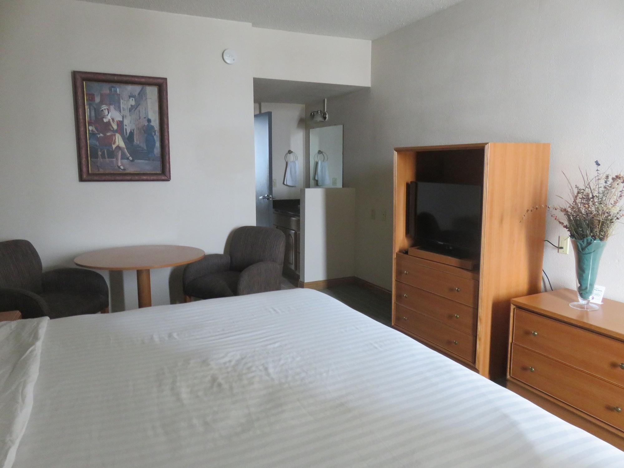 Baymont By Wyndham Fargo Hotel Екстериор снимка