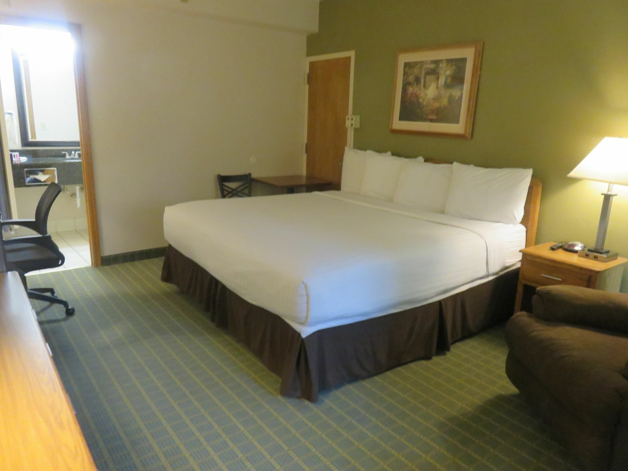 Baymont By Wyndham Fargo Hotel Екстериор снимка