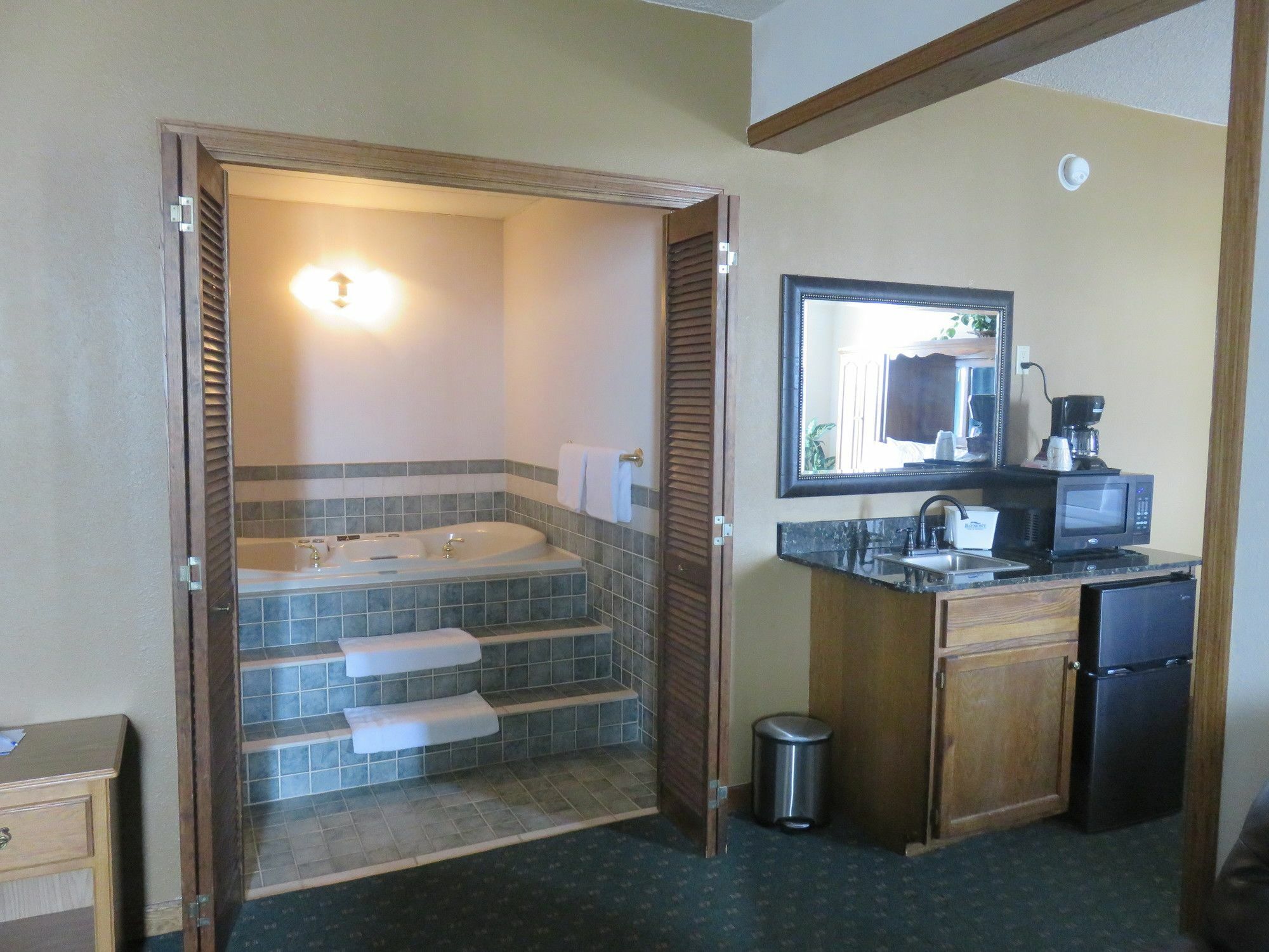 Baymont By Wyndham Fargo Hotel Екстериор снимка